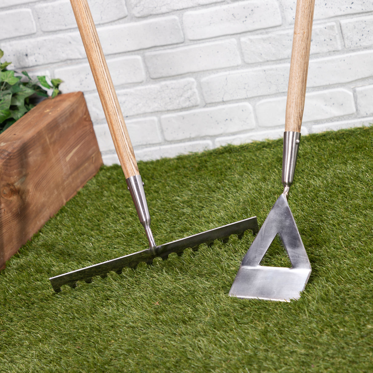 Alfresia Garden Hoe & Garden Rake Set