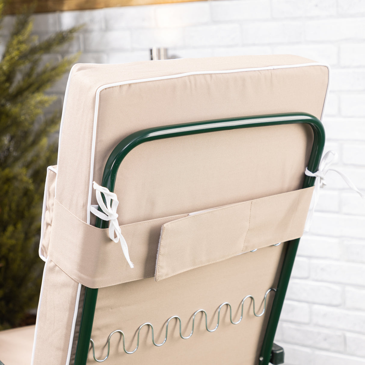 Alfresia Reclining Garden Chair – Green Frame with Luxury Cushion, Relaxer Style