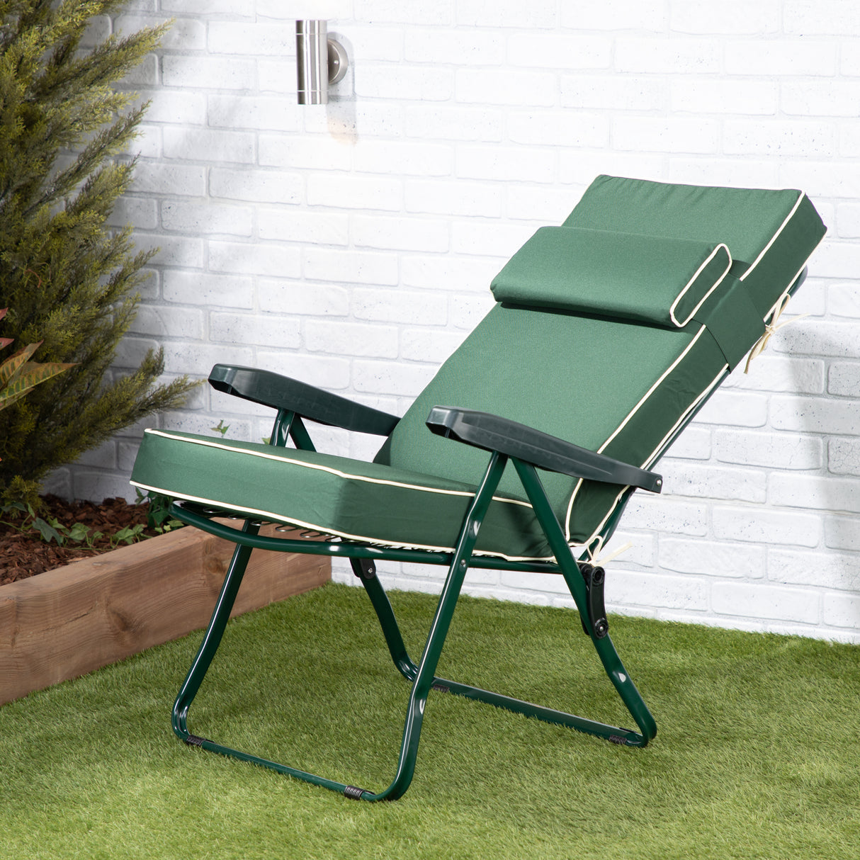 Alfresia Reclining Garden Chair – Green Frame with Luxury Cushion