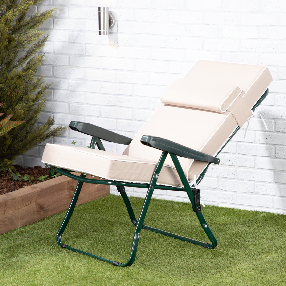 Alfresia Reclining Garden Chair – Green Frame with Luxury Cushion