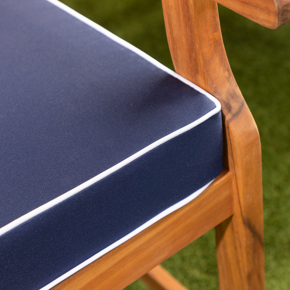 Alfresia 3 Seater Garden Bench Cushion - Luxury Style