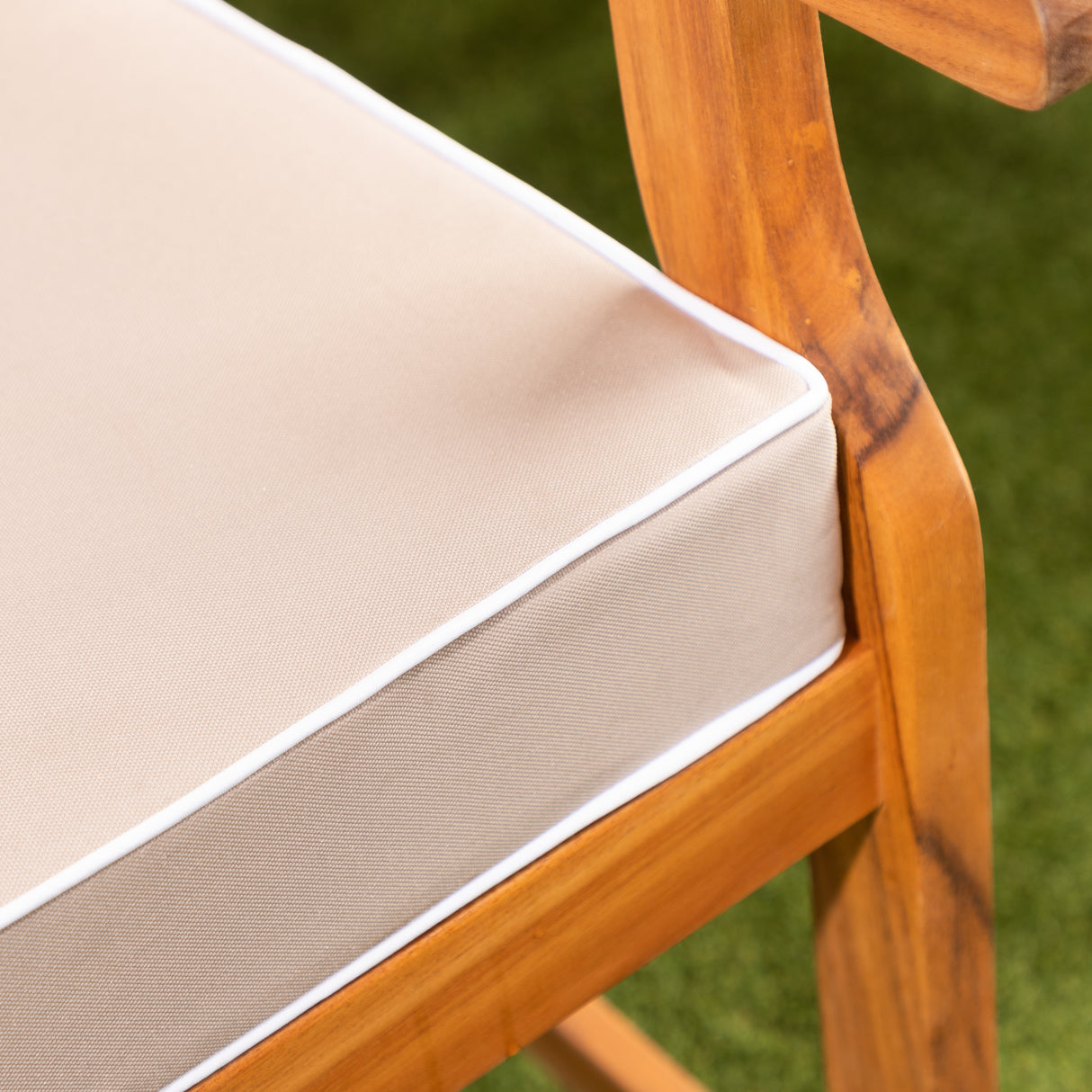 Alfresia 3 Seater Garden Bench Cushion - Luxury Style