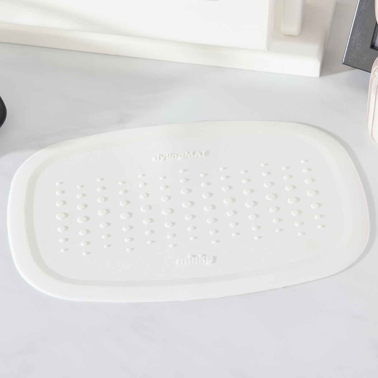 Minky Heat Resistant Mat - Hair Straightener Heat Mat