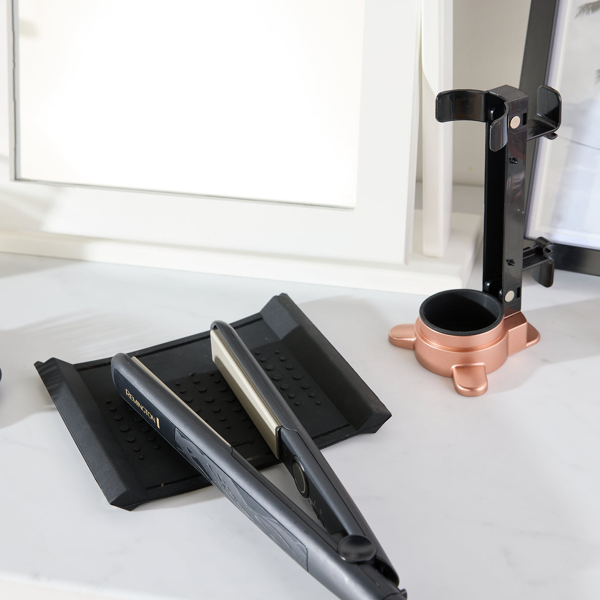 Minky Styling Pod - Hair Straightener Holder